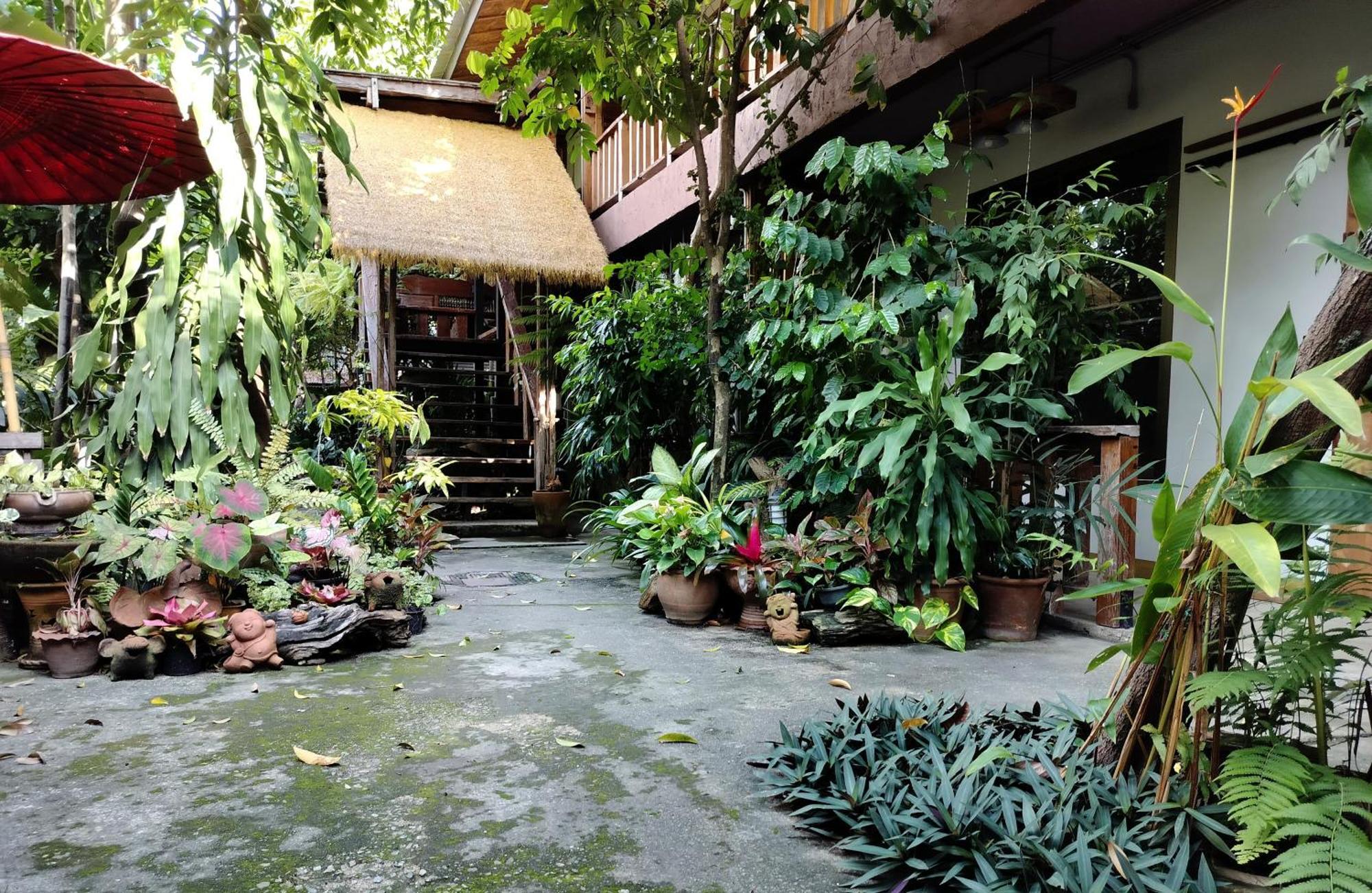 Aparthotel Oldy De Garden Čiang Mai Exteriér fotografie